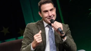 “Non possiamo farlo”. Vannacci, c’è già la prima retromarcia ed è clamorosa: cosa succede