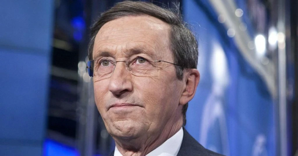 Gianfranco Fini in una foto d'archivio