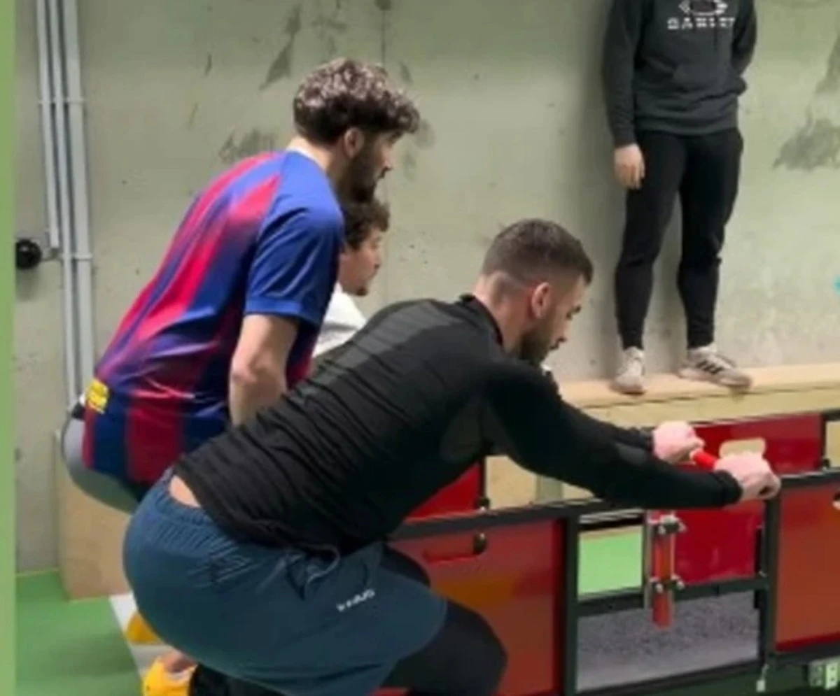 Furto e indagini: immagine evocativa legata al caso dei passaporti e dell’attrezzatura rubata