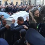“È arrivata ed ecco che ha fatto”. Il piccolo Domenico, prima del funerale il gesto della mamma che ammutolisce gli italiani