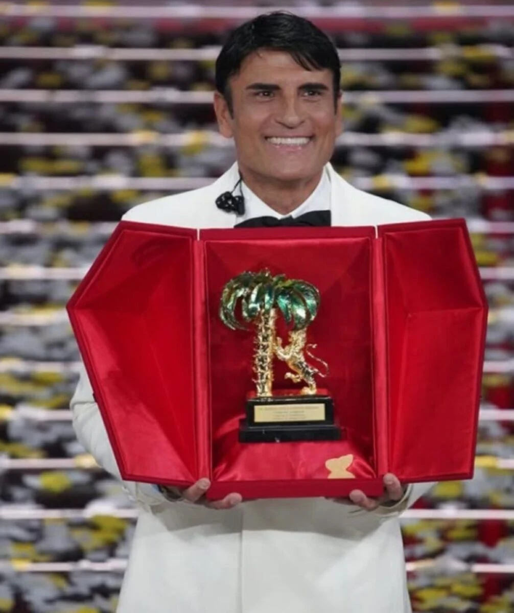 Sal Da Vinci, protagonista involontario del caso legato al referendum