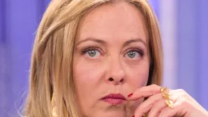 Giorgia Meloni al centro della polemica social dopo la morte del piccolo Domenico