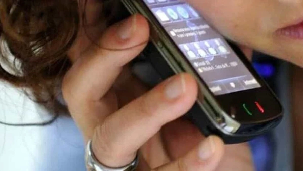 “Perché non dovete rifiutare la telefonata”. Chiamate spam, cosa nasconde l’errore che facciamo tutti