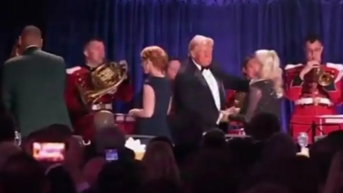 Trump nel mirino, spari alla cena con i giornalisti: paura a Washington