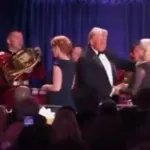 Trump nel mirino, spari alla cena con i giornalisti: paura a Washington