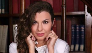 Bufera politica! L’amante del ministro? È proprio la presentatrice: “Non posso negarlo”