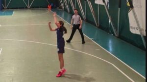 Malore improvviso, ragazza di 15 anni muore dopo una cena con gli amici: sospetto atroce