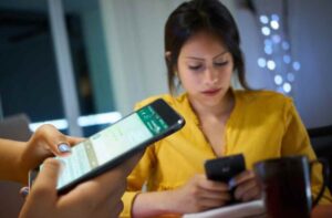 Facebook down, perché non funziona e cosa sta succedendo