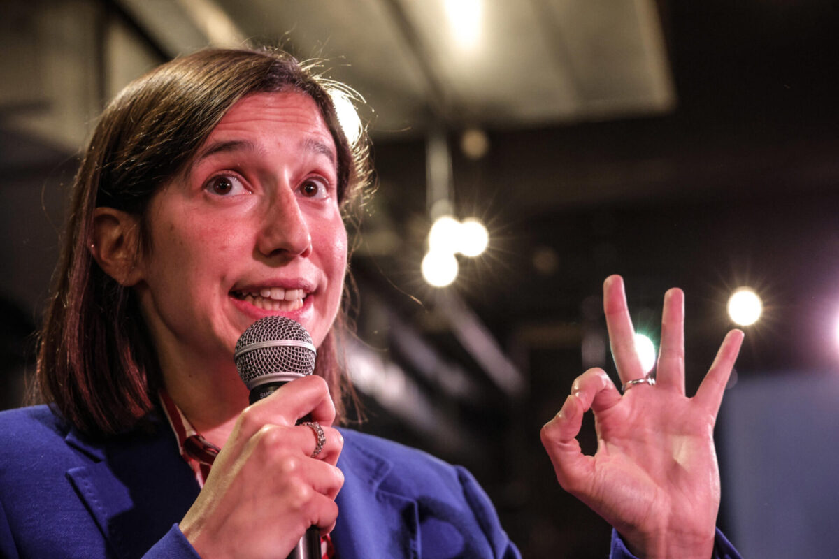 “Poveri ricchi!” Elly Schlein: quanto guadagna e il suo patrimonio