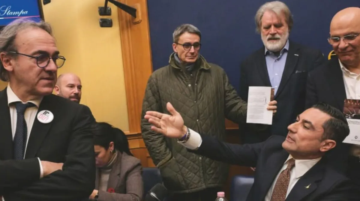 Sanzioni alla Camera: la risposta durissima delle opposizioni