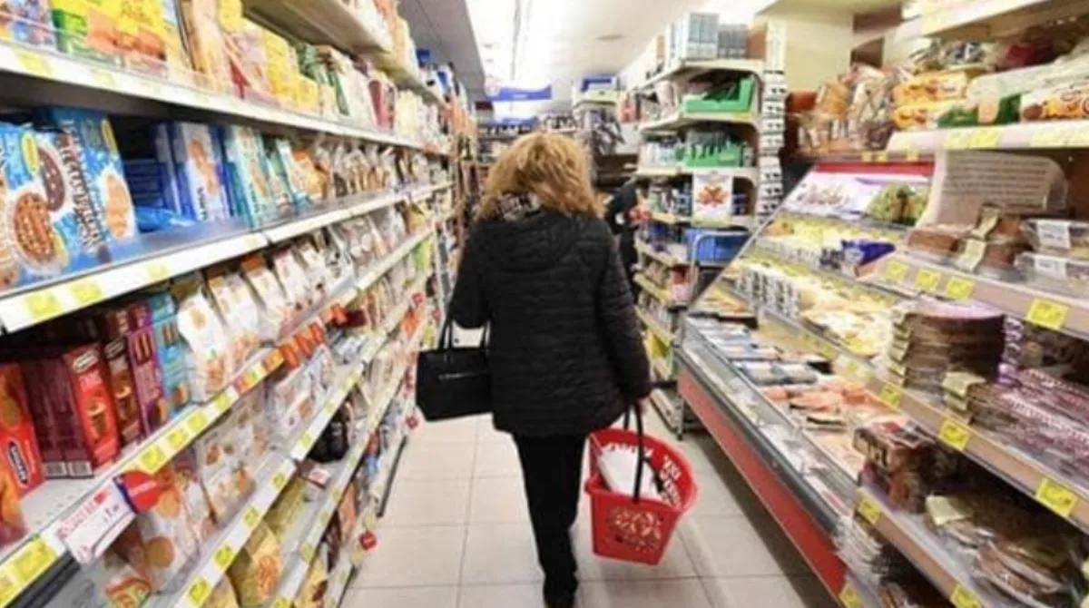 Supermercati aperti a Pasqua e Pasquetta 2026: orari e lista completa da Coop a Lidl