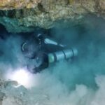 “I corpi trovati così”. Maldive, le immagini dalla grotta