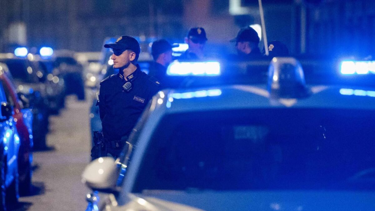 Violentata su di una panchina in pieno centro a Milano. Ecco chi sono gli stupratori