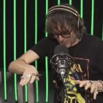 “Col ca**o!” Vaccino, Cruciani è una furia: “Per colpa vostra!” (Video)