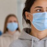 Tornano mascherine, quarantena e distanze obbligatorie: come, quando e per chi