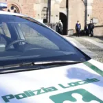 Scene choc in strada: la vittima salvata per un soffio