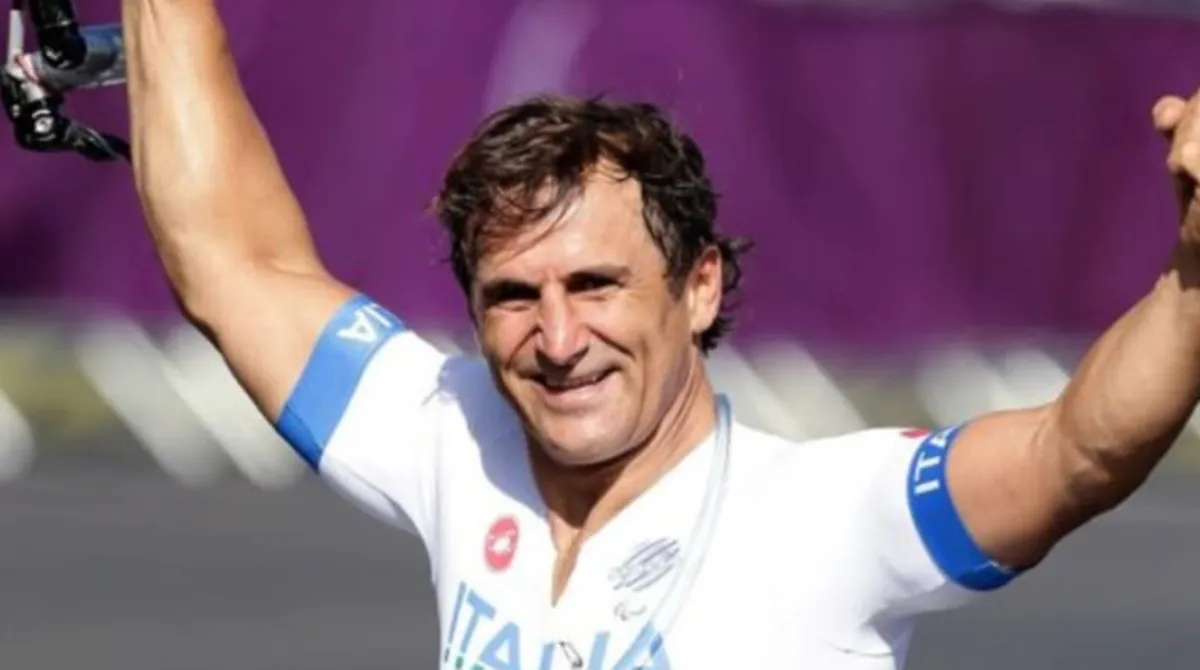 Le ultime ore di Alex Zanardi: la carrozzina, il malore e l'addio a Padova