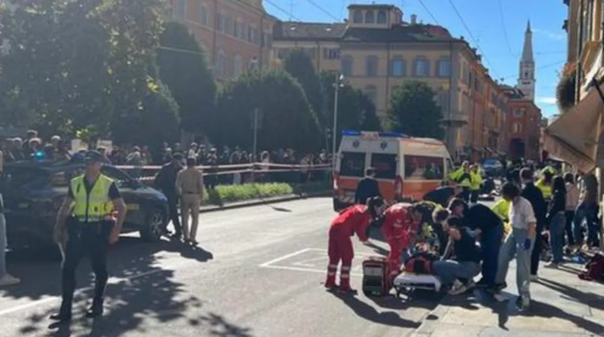 Modena, chi è il 31enne che ha travolto la folla in centro