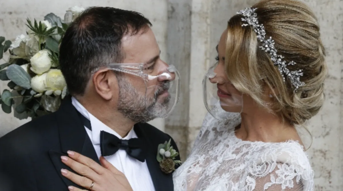 Il marito della Salis. Chi è il famosissimo e chiacchierato uomo dietro la nuova leader