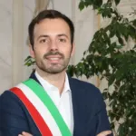 Sindaco insegue i ladri d’auto sull’A1 e li fa arrestare: la folle notte di Andrea Tagliaferri
