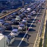 Incidente in autostrada, traffico in tilt: 8 chilometri di coda e tre feriti