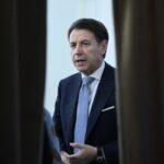 Conte pronto a fare un passo indietro: l’annuncio