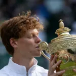 Jannik Sinner sempre più nella storia del tennis: che trionfo!