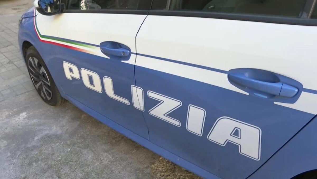 Maxi blitz della polizia: 4 arresti, espulsioni e oltre 800 persone identificate