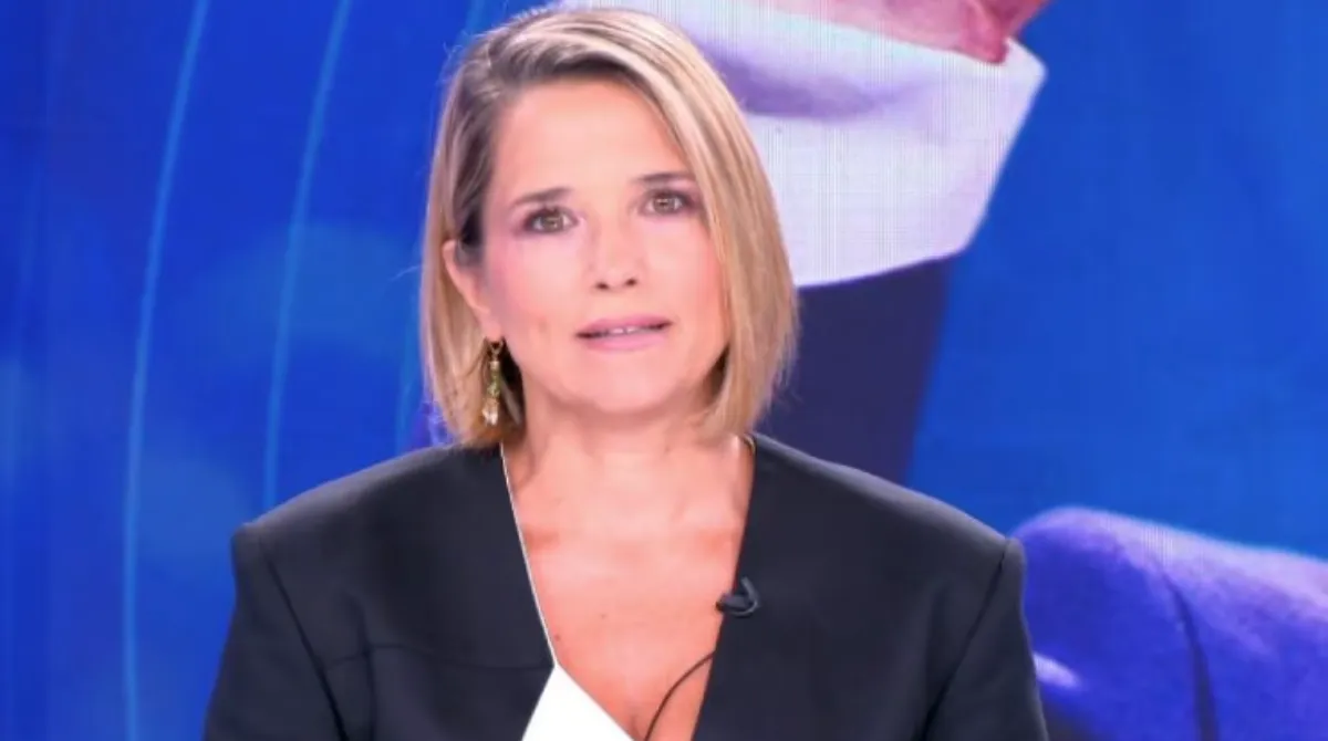 Addio fra le lacrime su Rete 4. Barra: “Ecco perché lascio”