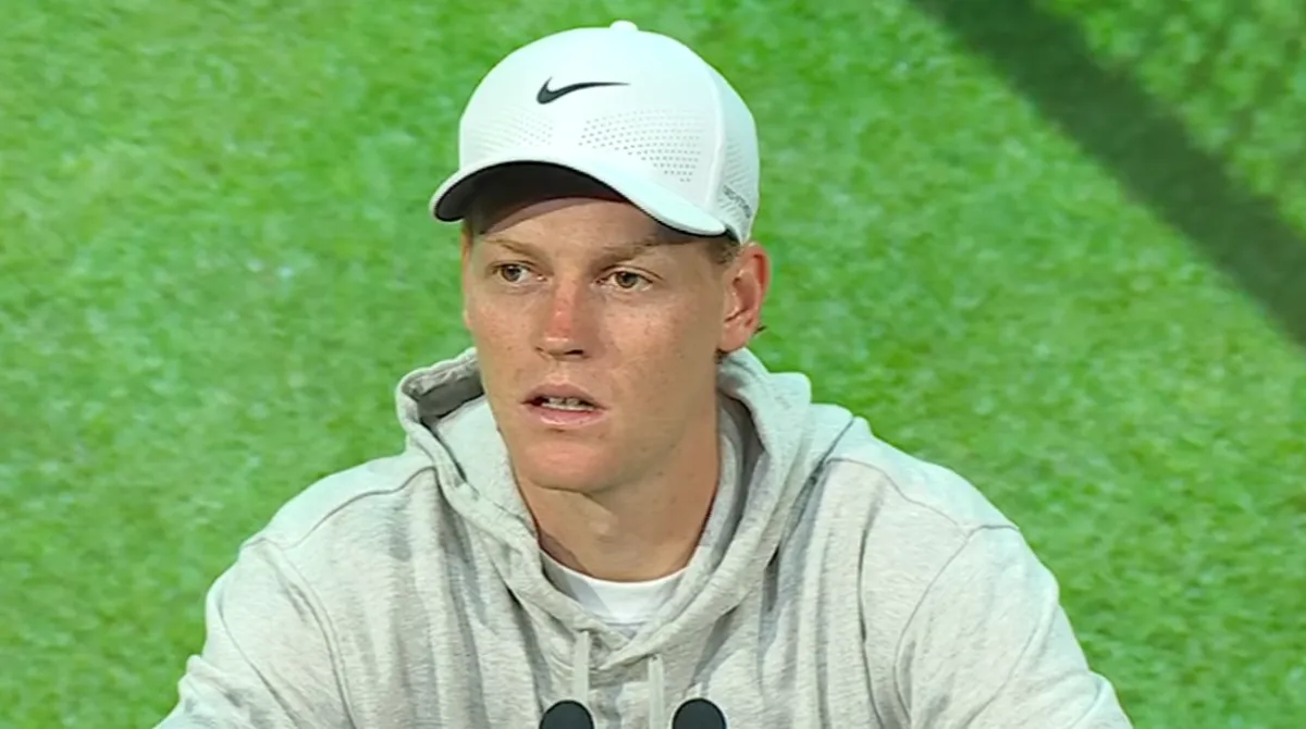 Wimbledon, Sinner vola ai quarti: la stoccata in conferenza stampa